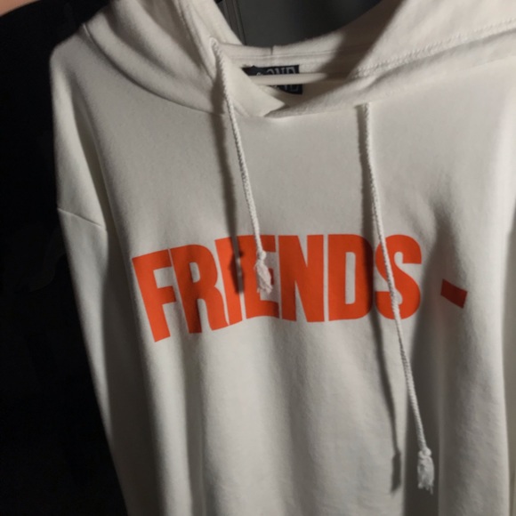 Sweater Vlone $220 - Picture 2 of 2